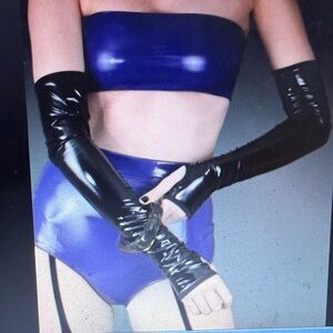 Michelle Uberreste Intrigue Gloves - PVC